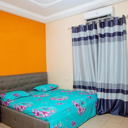 Studio Residence Condominium Ломе Экстерьер фото